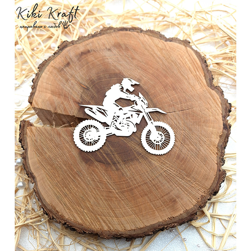 Фон с моторист от бирен картон – лазерно изрязан, екологичен – 1917